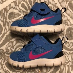 Baby Toddler Nike Sneakers Size 2